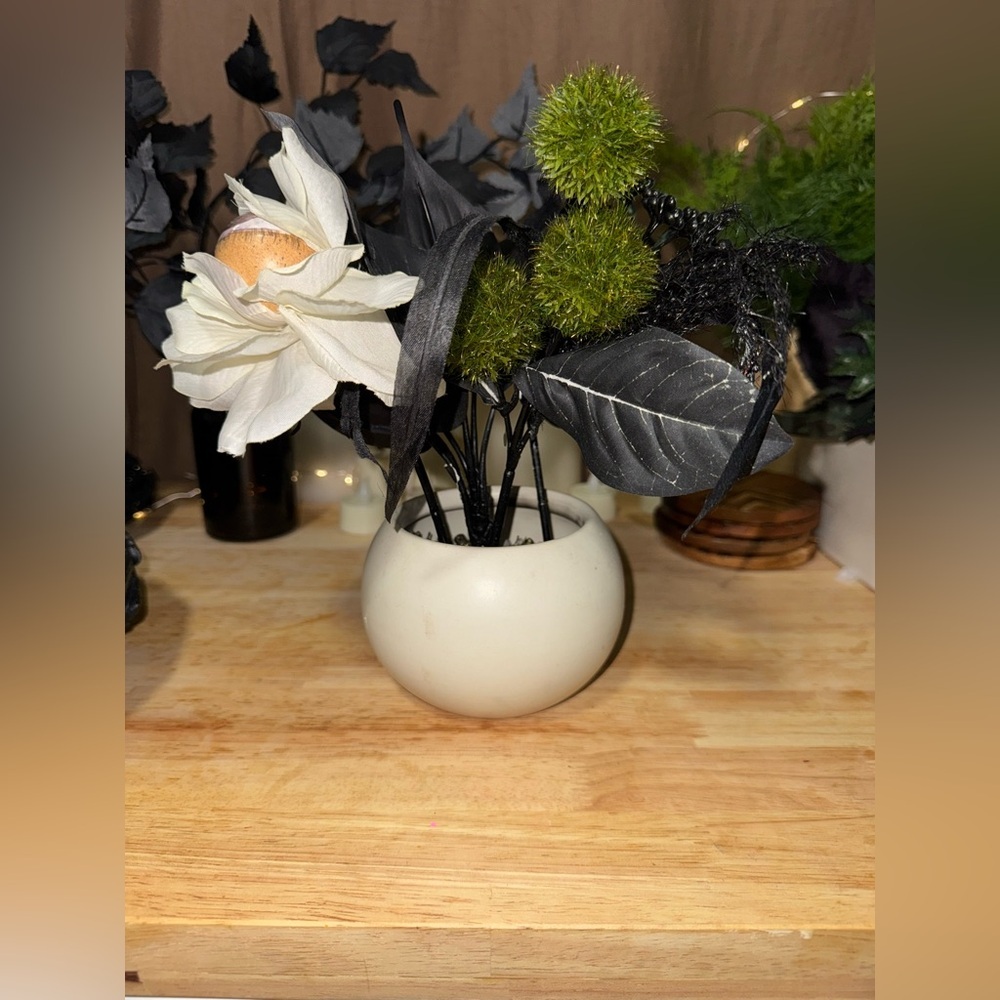 Spooky Table Center Decor